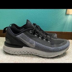 Nike Odyssey React Shield shoes (W 9.5/M 8)